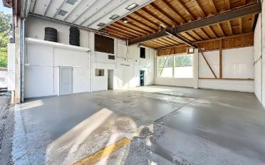Mixed use property - image - 2