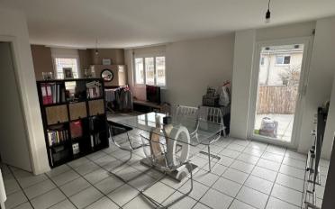 Wohnung 2.5 Zimmer - image - 2