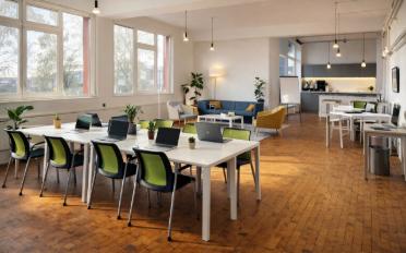 Commercial - image - 3