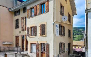 Residential building - image - 3