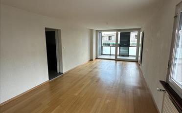 Apartment 4 rooms - image - 2