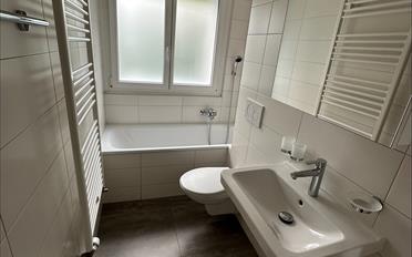 Apartment 4 rooms - image - 7