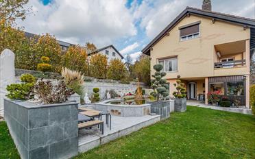Single house 8 rooms - image - 1