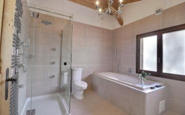 Chalet 8 pièces - image - 12