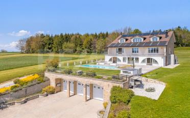 Villa 13 pièces - image - 1