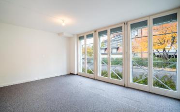 Office - image - 9