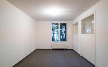 Office - image - 12