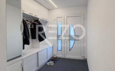 Einfamilienhaus 8.5 Zimmer - image - 2