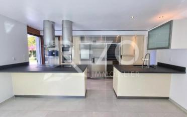 Villa 7.5 Zimmer - image - 4