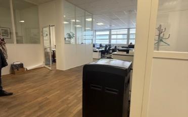Office - image - 4