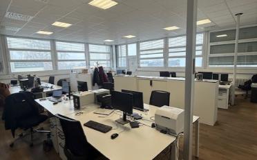 Office - image - 5