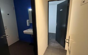 Office - image - 9