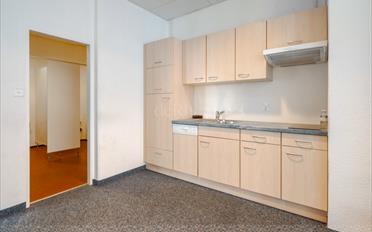 Office - image - 9