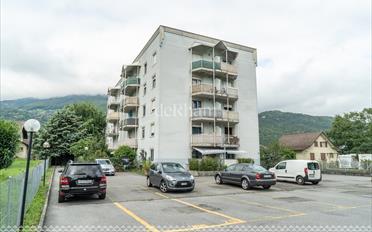 Moto Hallenplatz - image - 1