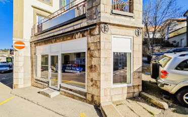 Commercial - image - 2