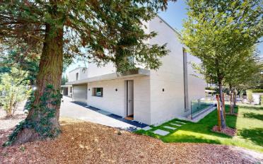 Einfamilienhaus 9.5 Zimmer - image - 2