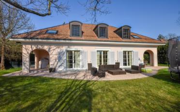Villa 7.5 Zimmer - image - 1