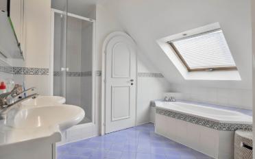 Villa 7.5 Zimmer - image - 11