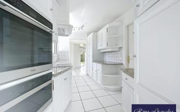 Villa ein Zimmer - image - 4