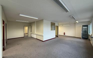 Office - image - 11