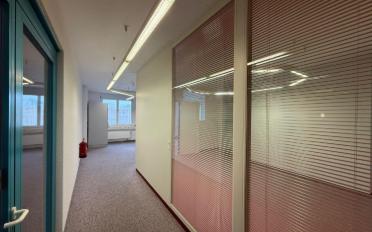 Office - image - 8