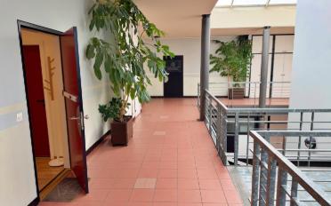 Office - image - 4