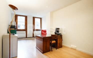 Office - image - 4