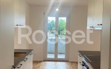 Apartment 4 rooms - image - 12