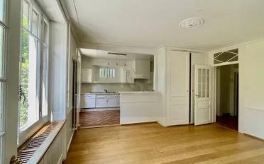 Single house 8 rooms - image - 4