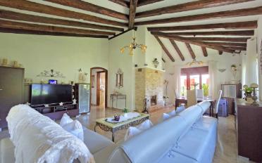 Villa 6.5 pièces - image - 3