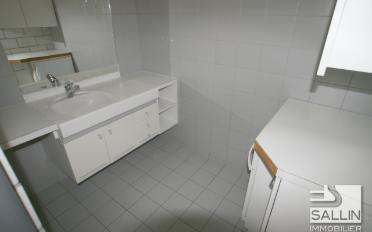 Office - image - 9