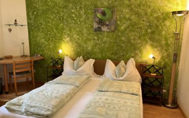 Hotel 20 rooms - image - 4