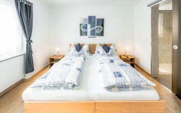 Hotel 20 rooms - image - 6