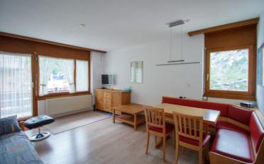 Furnished flat 2.5 rooms - image - 1