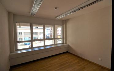 Commerce - image - 11