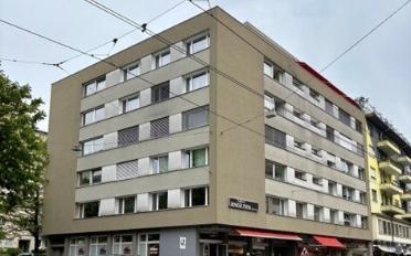 Office - image - 1