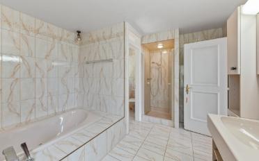 Villa 7.5 pièces - image - 10