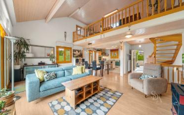 Einfamilienhaus 7.5 Zimmer - image - 2