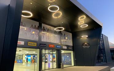 Commercial - image - 1