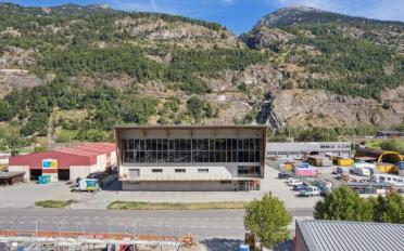 Commercial - image - 12