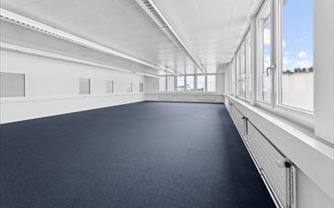Commercial - image - 3