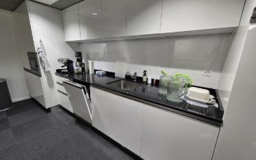 Office - image - 6