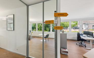 Office - image - 6