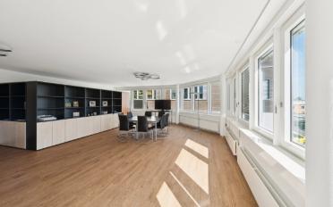 Office - image - 10