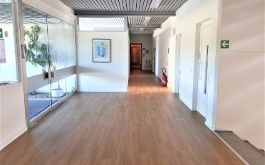 Office - image - 4