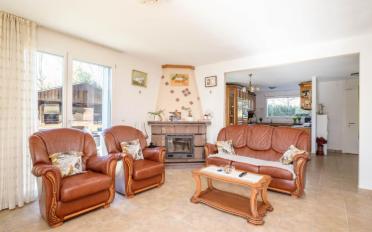 Bifamiliar house - image - 3