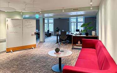 Office - image - 4