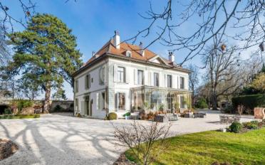 Single house 19 rooms - image - 1