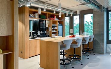 Bureau - image - 18