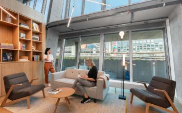 Office - image - 4